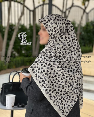 روسری نخی مدل قلب قواره ۱۳۵ کد ۱۰۱۷